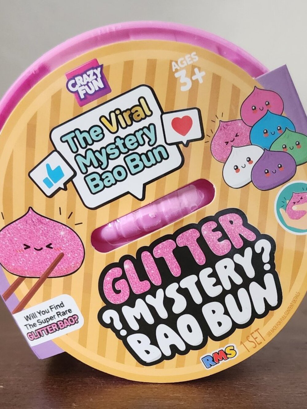 Crazy Fun The Viral Mystery Bao Bun Glitter